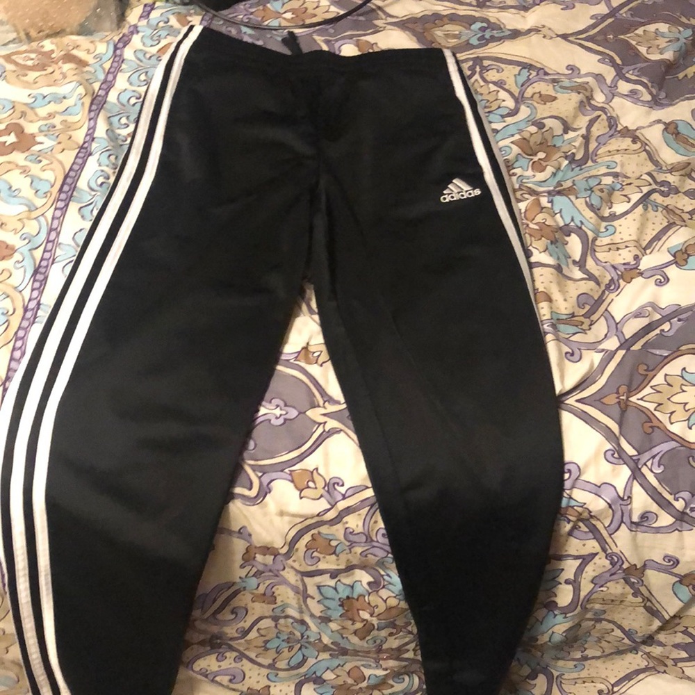 Womens addias jogging pants like new